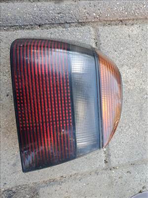 Volkswagen Golf III bal hátsó lámpa 