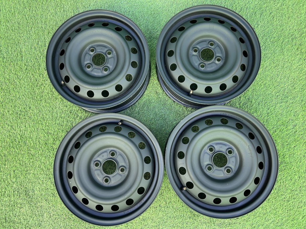 4x100 15" Toyota gyári lemezfelni 5Jx15h2 ET45 1. kép