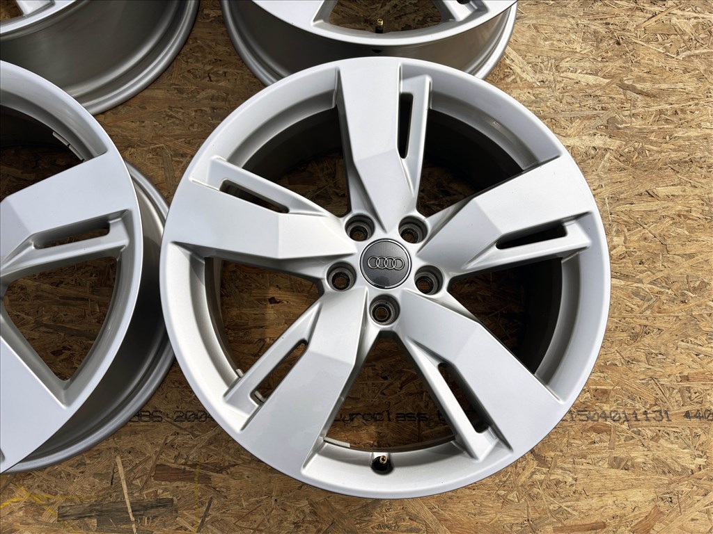 Audi Q5 19" 5x112 gyári alufelni eladó 19 coll A4 A6 A8 3. kép