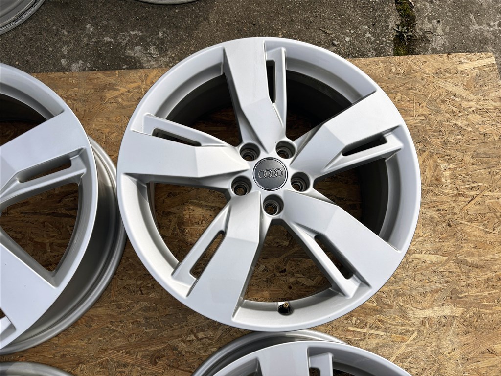 Audi Q5 19" 5x112 gyári alufelni eladó 19 coll A4 A6 A8 5. kép
