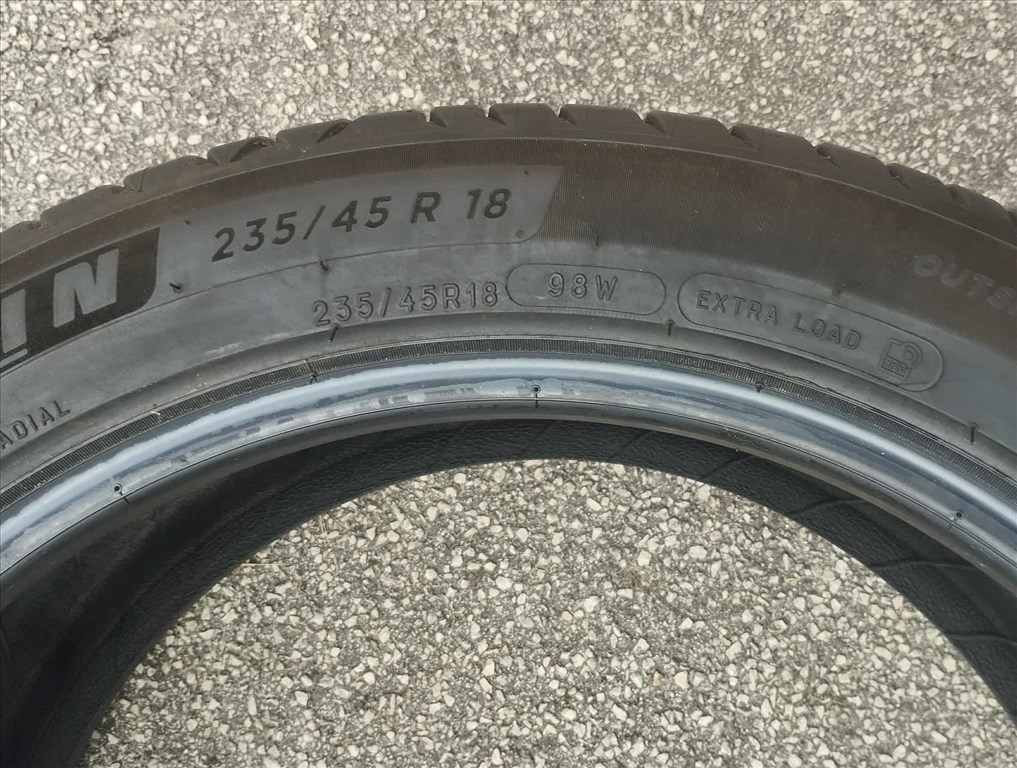 ÚJ 235/45 18 Michelin nyári gumi r18 " DOT25 5. kép