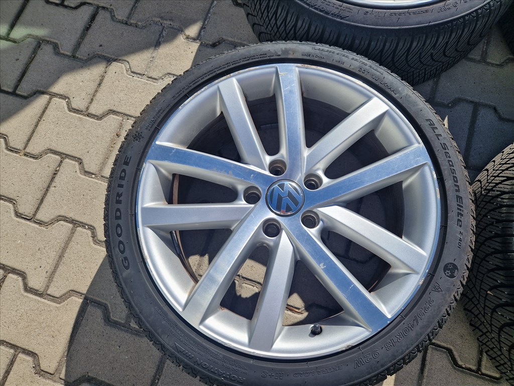  VW Golf 6 stb. 5x112 18" alufelni 225/40 Goodride négyévszakos gumikkal (26318) 3. kép