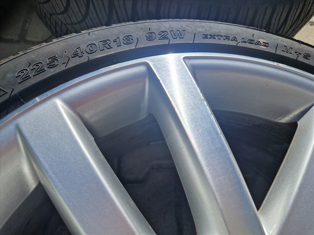  VW Golf 6 stb. 5x112 18" alufelni 225/40 Goodride négyévszakos gumikkal (26318) 9. kép