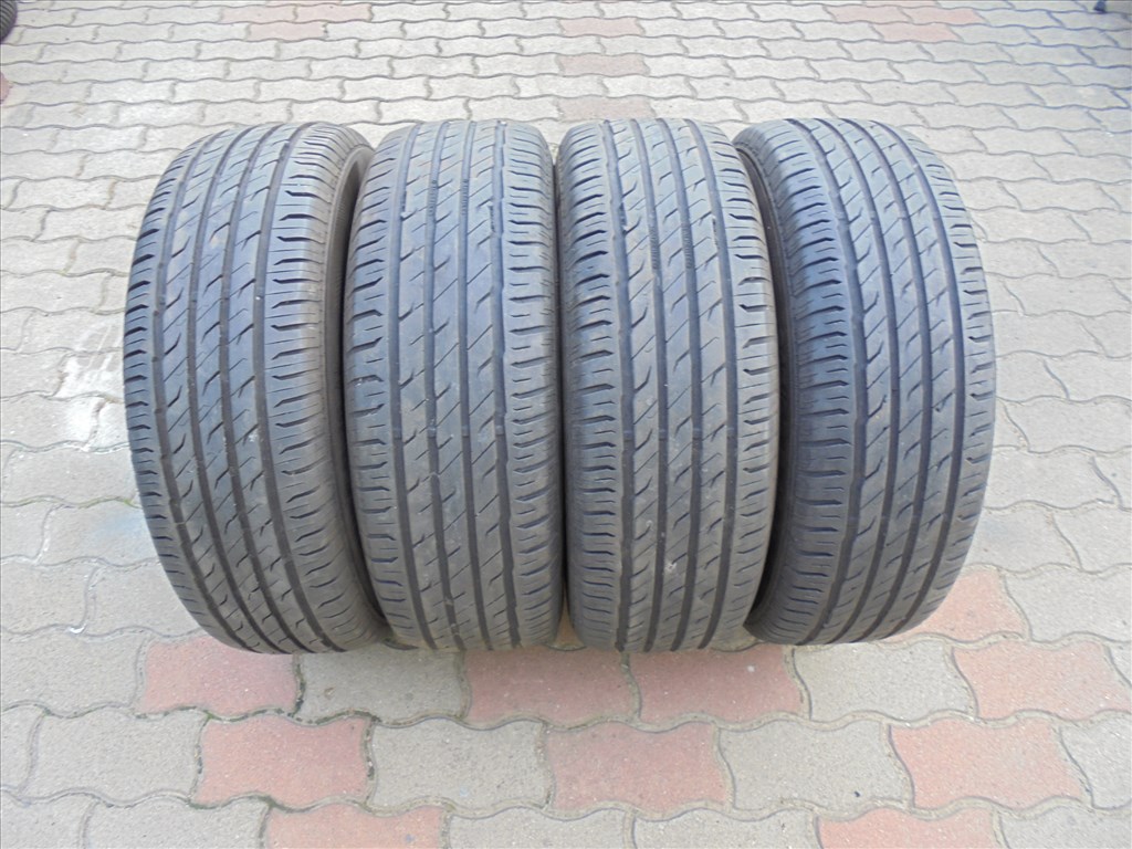 215/65 R 16" 2022-es Semperit nyári gumi eladó 1. kép