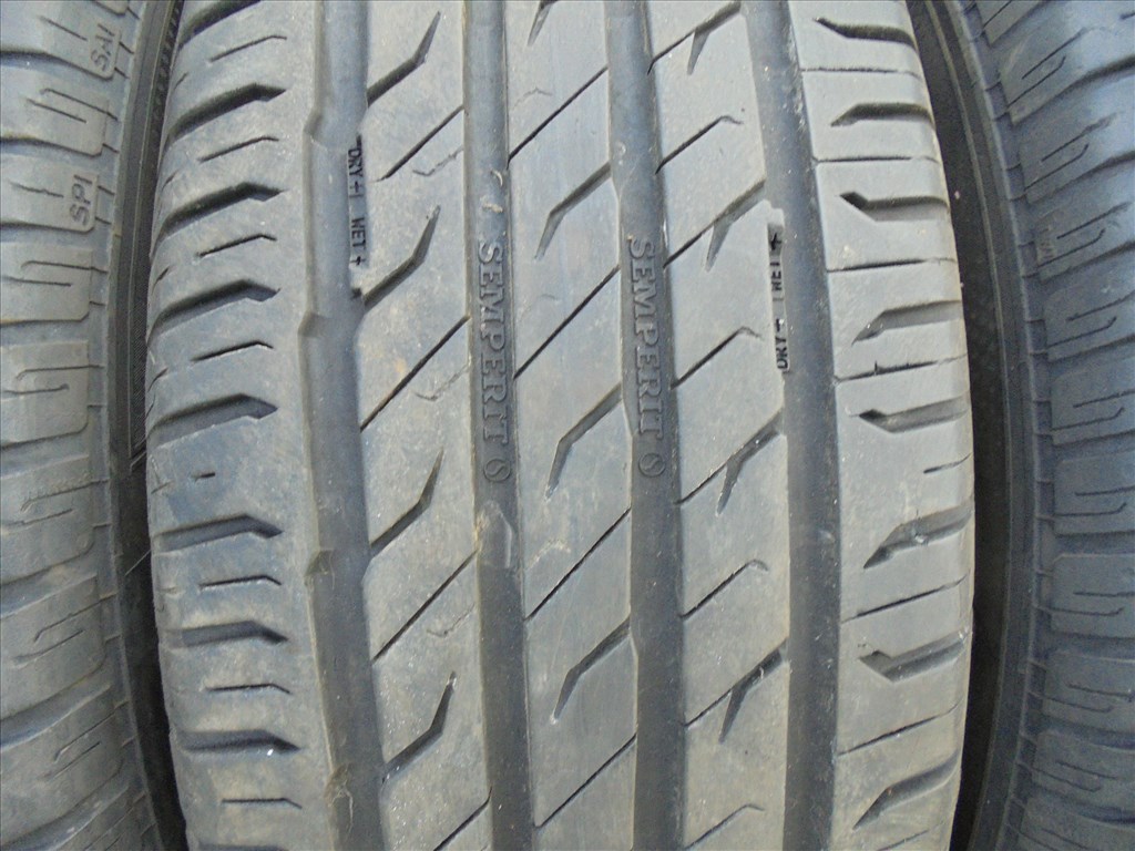 215/65 R 16" 2022-es Semperit nyári gumi eladó 2. kép