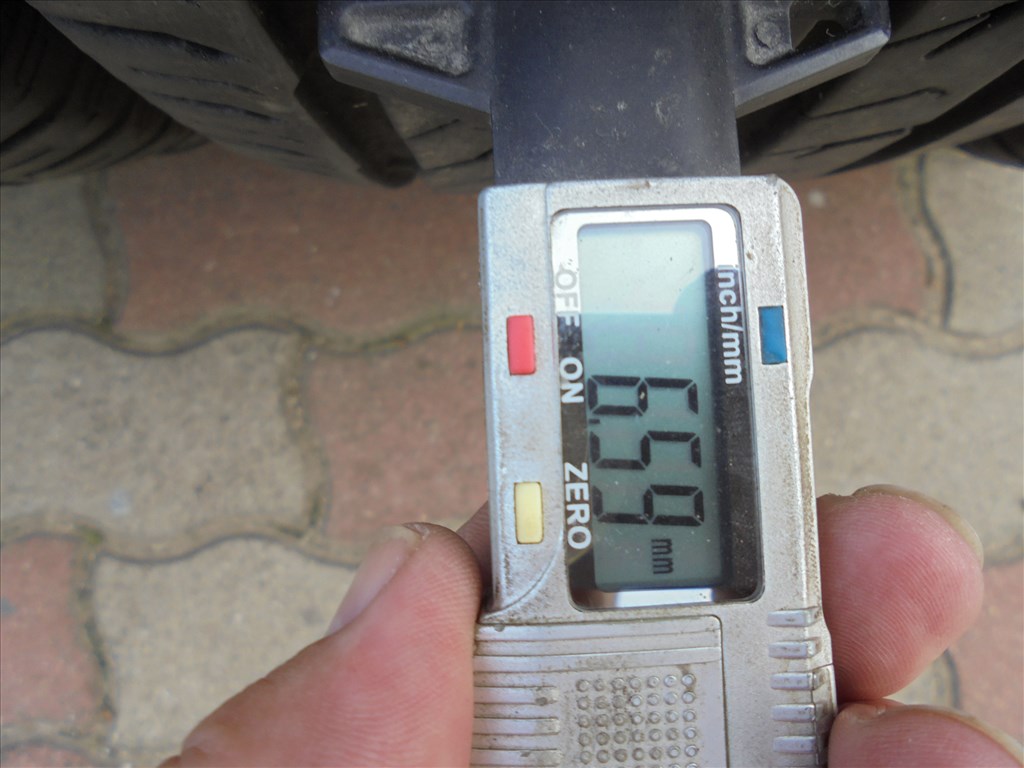 215/65 R 16" 2022-es Semperit nyári gumi eladó 4. kép