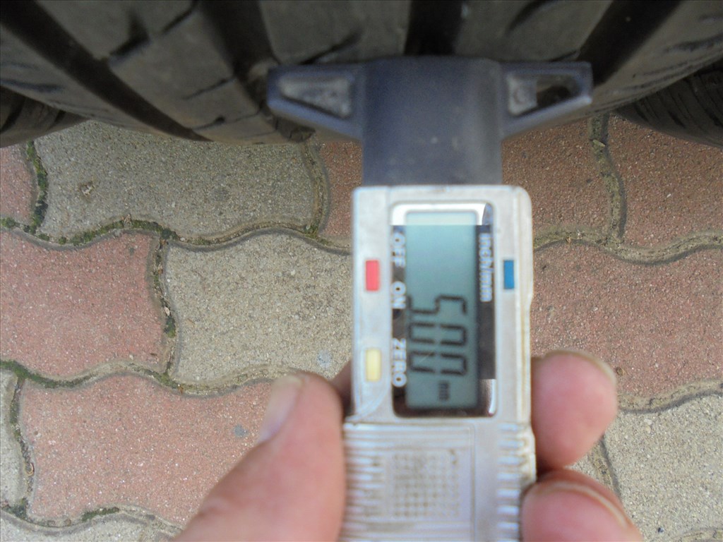 215/65 R 16" 2022-es Semperit nyári gumi eladó 5. kép