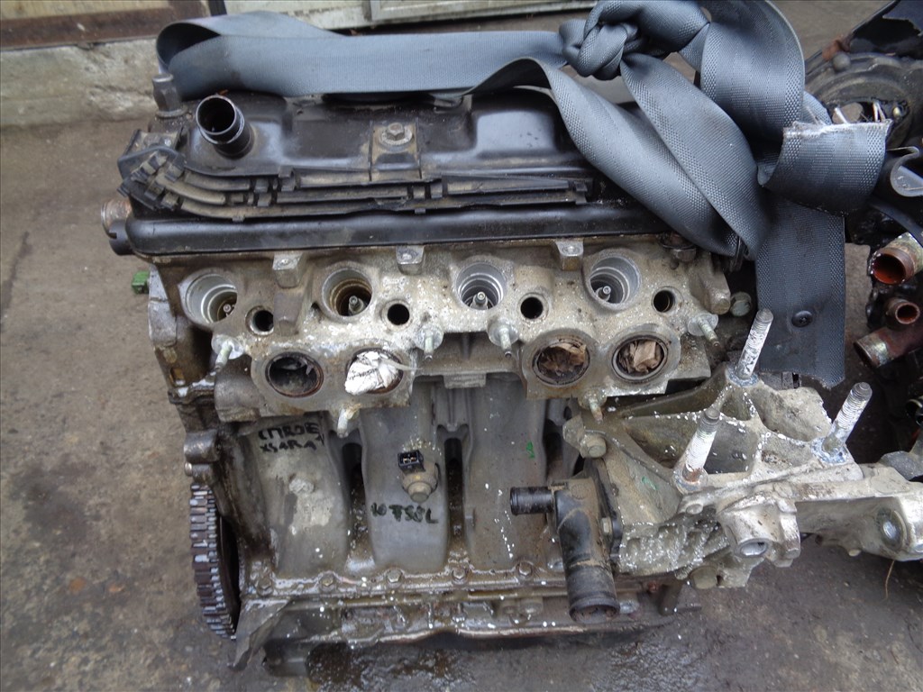 Citroën Xsara komplett motor  10fs8l 2. kép