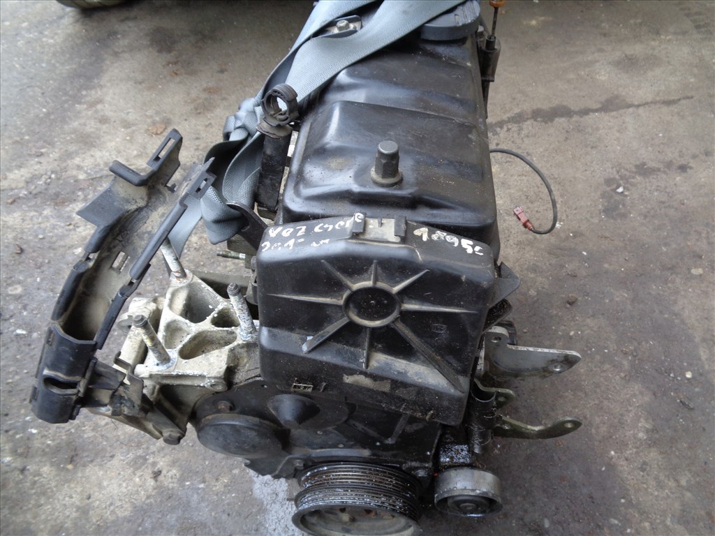 Citroën Xsara komplett motor  10fs8l 3. kép