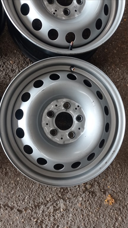  5x112 lyukosztású 6,5JJ 16" használt (gyári felni) lemezfelni 3. kép