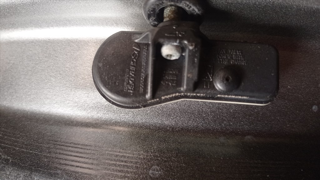  5x112 lyukosztású 6,5JJ 16" használt (gyári felni) lemezfelni 6. kép