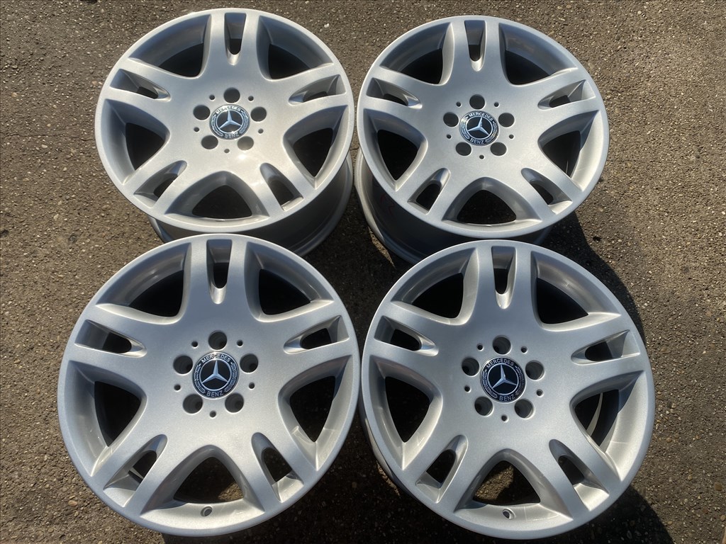 4db gyári 17″ Mercedes-Benz E211 alufelni. (4072) 1. kép