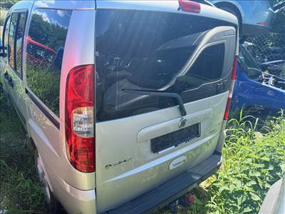 Fiat Doblo I csomagtérajtó 