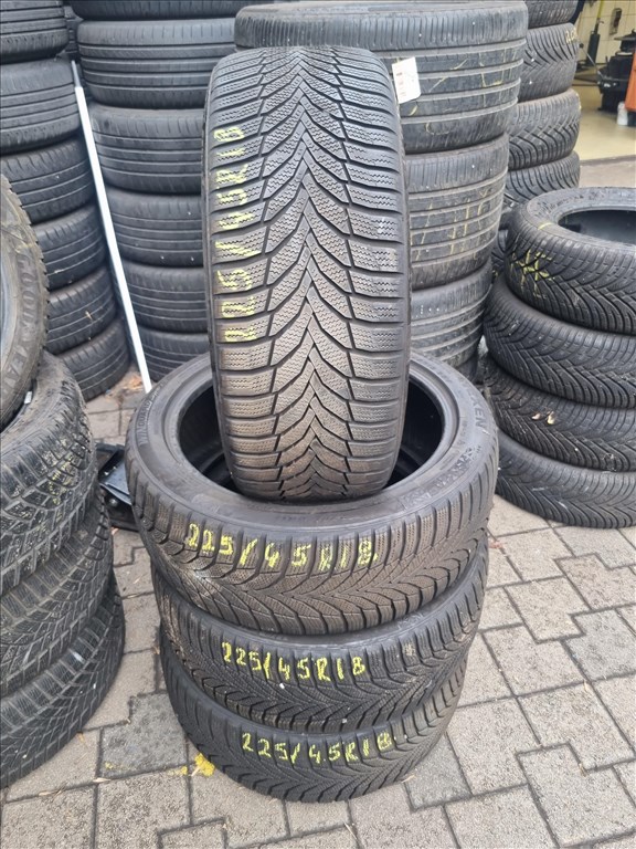  225/4518" újszerű Nexen WinGuard Sport 2 téli gumi 4db  3. kép