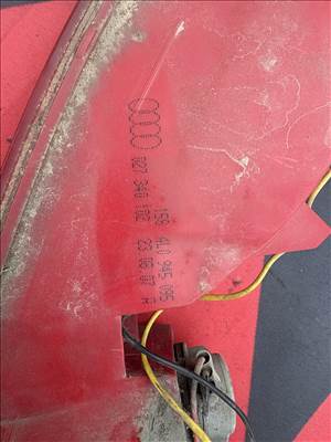 Audi Q7 (4L), Volkswagen Touareg I lámpa ,hátsó lökhárító lámpa  4l0945095