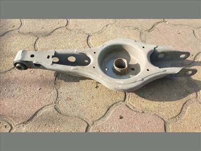 Opel Insignia B Jobb hátsó alsó lengőkar  54998028