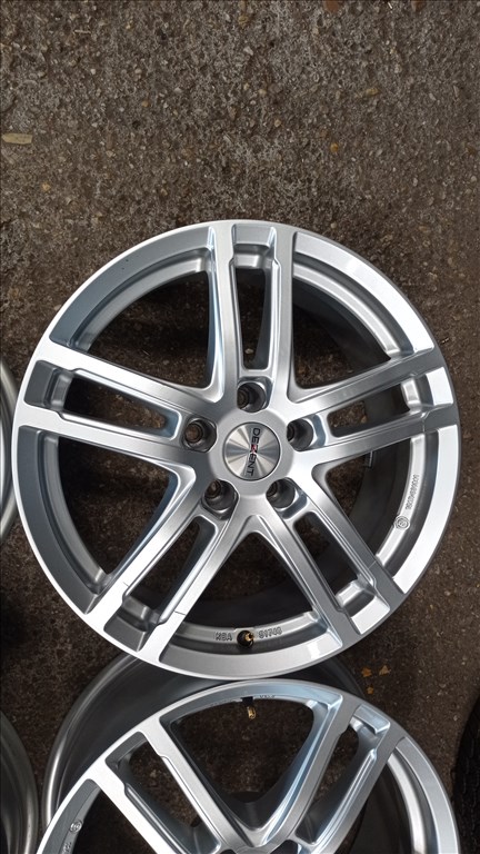  5x112 lyukosztású 7,5JJ 17" újszerű Dezent alufelni 4. kép