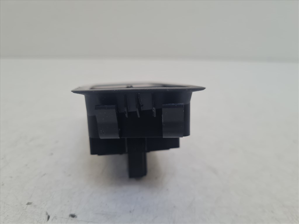 Volkswagen Golf VII bal első ablakemelő kapcsoló (3 ajtóshoz) (23737) 5g0959858b 5g1867255b 3. kép