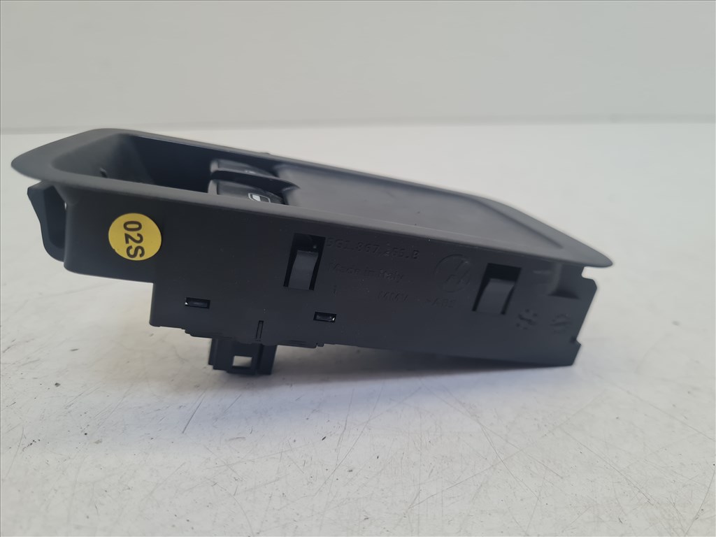 Volkswagen Golf VII bal első ablakemelő kapcsoló (3 ajtóshoz) (23737) 5g0959858b 5g1867255b 4. kép