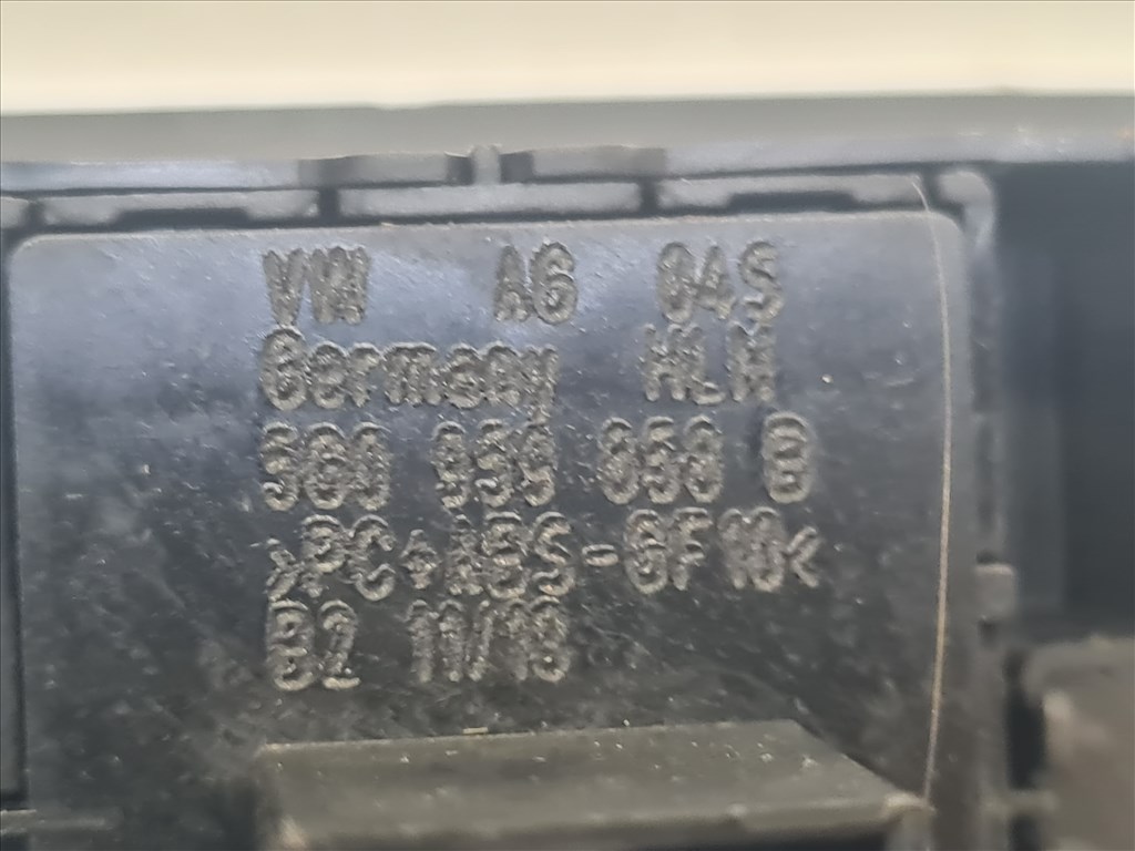 Volkswagen Golf VII bal első ablakemelő kapcsoló (3 ajtóshoz) (23737) 5g0959858b 5g1867255b 8. kép