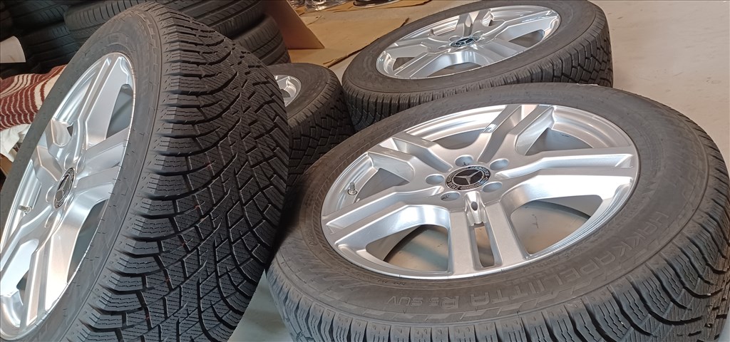 Mercedes W247 GLA GLB 5x112 7,5x18 235/55 R18 téli gumikkal 4db.9,5mm 3. kép