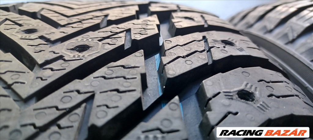 Nokian Hakkapeliitta10 SUV 235/55 R18 téli gumik 85e./4db.9,5mm 5. kép