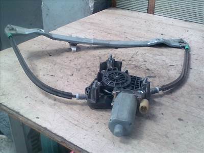 RENAULT CLIO 98-01 Bal első ablakemelő szerkezet elektromos