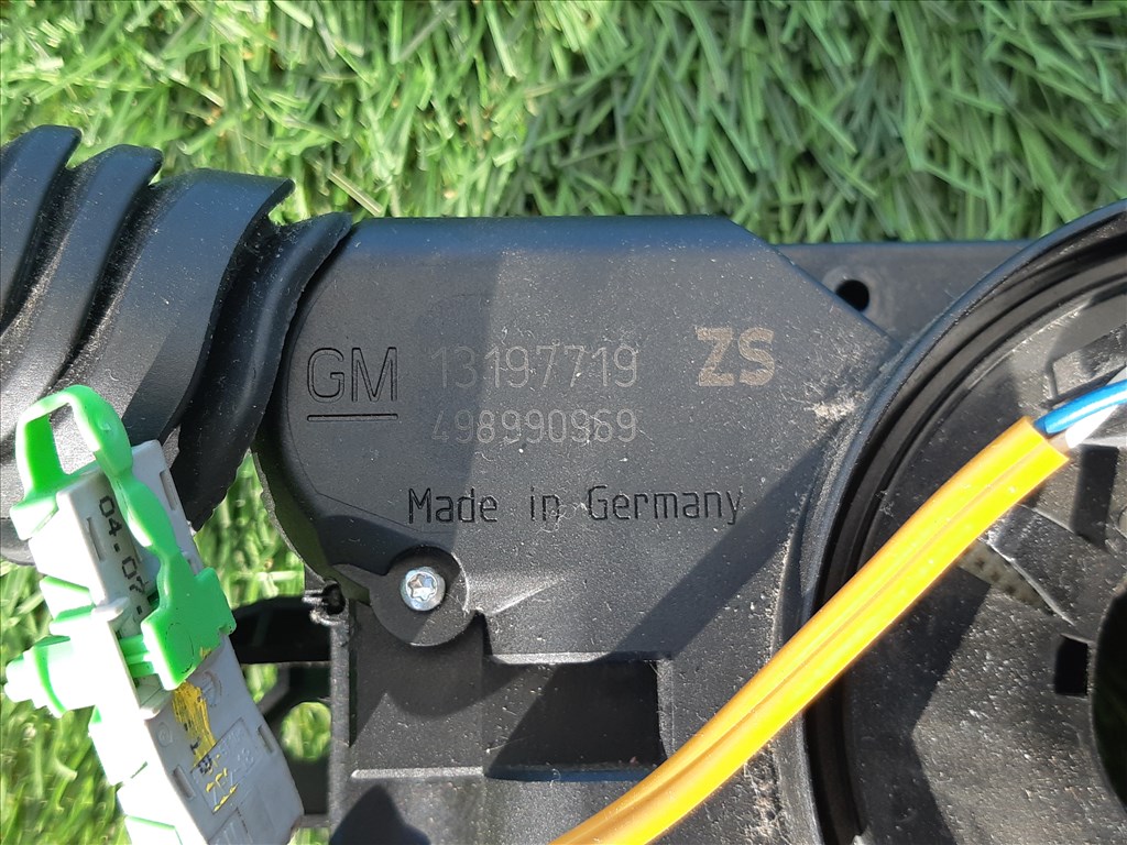 Bontásra: Opel Astra H Enjoy 1.6 benzin, bajuszkapcsoló, kormánykapcsoló  13197719 203781 4. kép