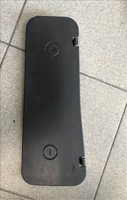 Audi A4 (B5 - 8D) akkumulátor takaró 8d1819422