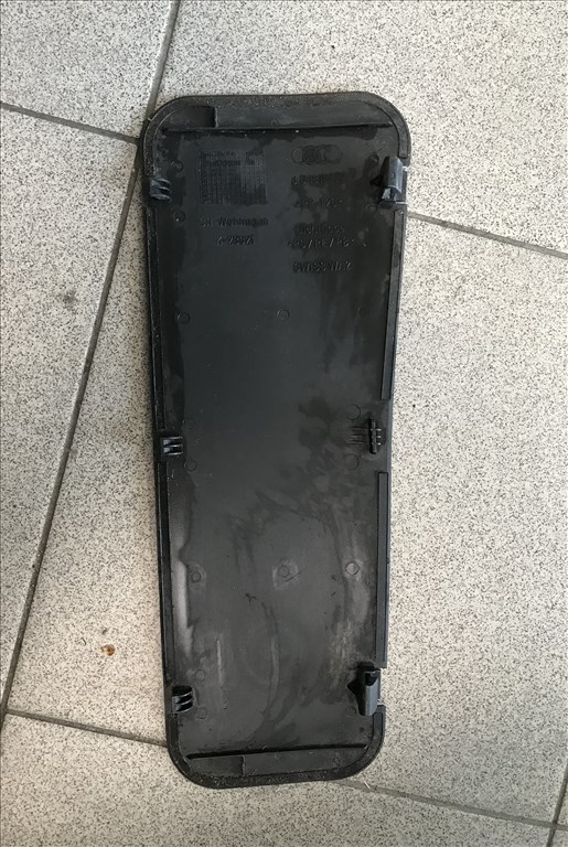 Audi A4 (B5 - 8D) akkumulátor takaró 8d1819422 2. kép