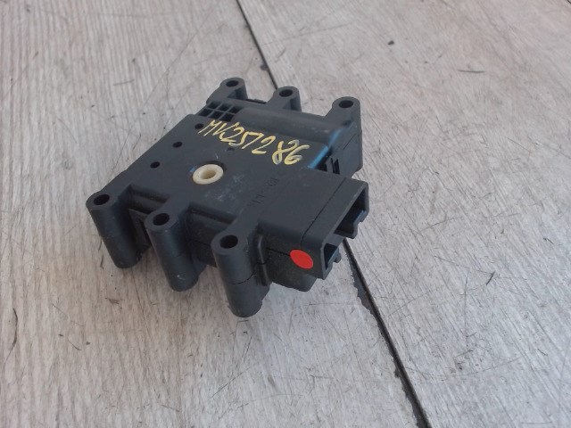 MAZDA 6 05-08 Fűtésszabályzó zsalu állító motor 1. kép