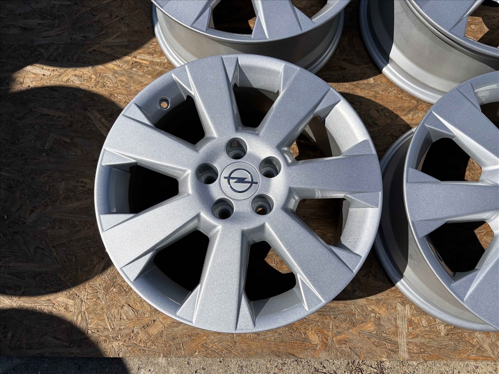 Opel 17" 5x110 gyári alufelni eladó 17 coll Astra Zafira Vectra 2. kép