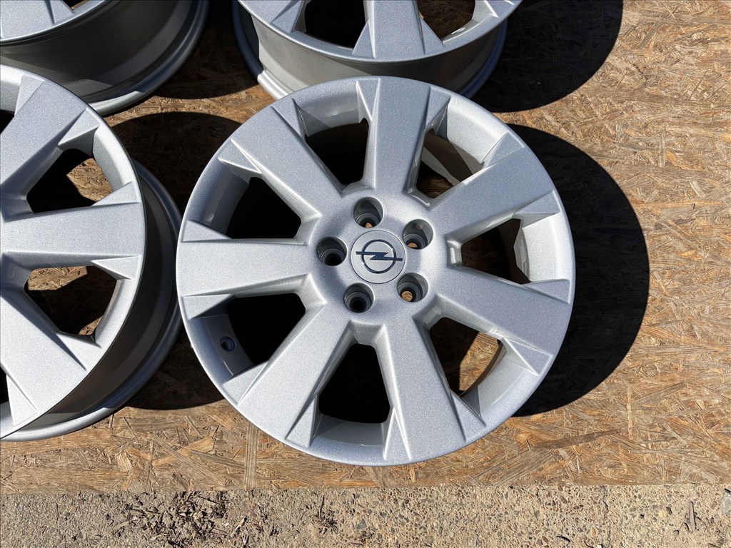 Opel 17" 5x110 gyári alufelni eladó 17 coll Astra Zafira Vectra 3. kép