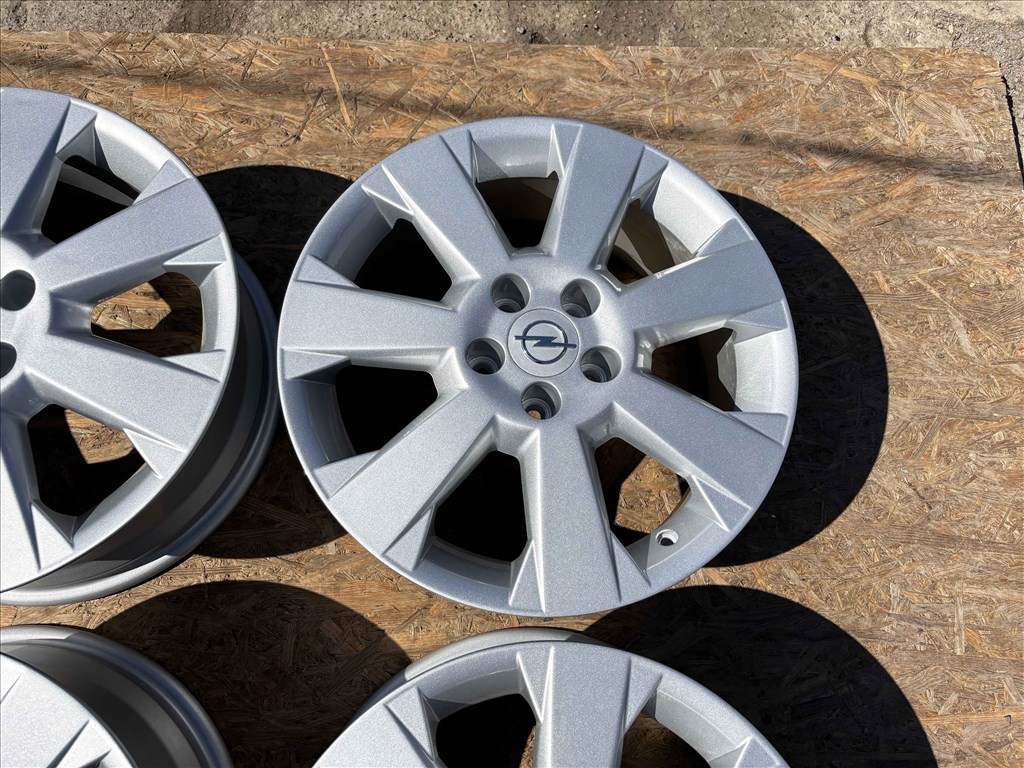 Opel 17" 5x110 gyári alufelni eladó 17 coll Astra Zafira Vectra 5. kép