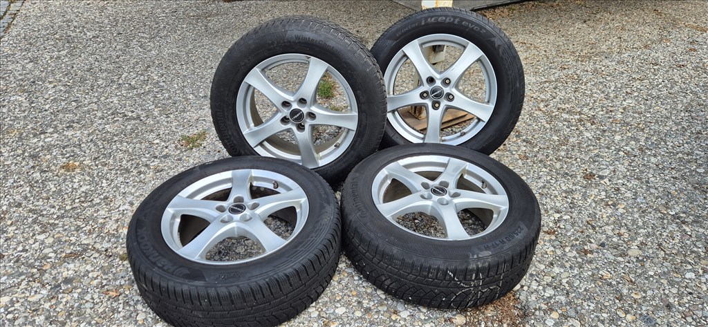  5x114.3 lyukosztású 17" használt Borbet alufelni, rajta 225/60 használt Continental téli gumi  1. kép