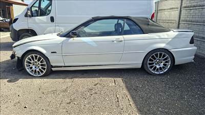Eladó BMW 330Ci Cabrio (2979 cm³, 231 PS) (E46)
