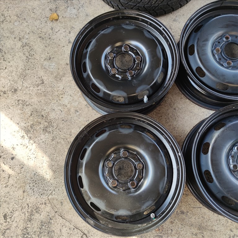 5x112 15 Gyári Mini lemezfelni Nyomásmérővel 30000ft a 4db/84/ 1. kép