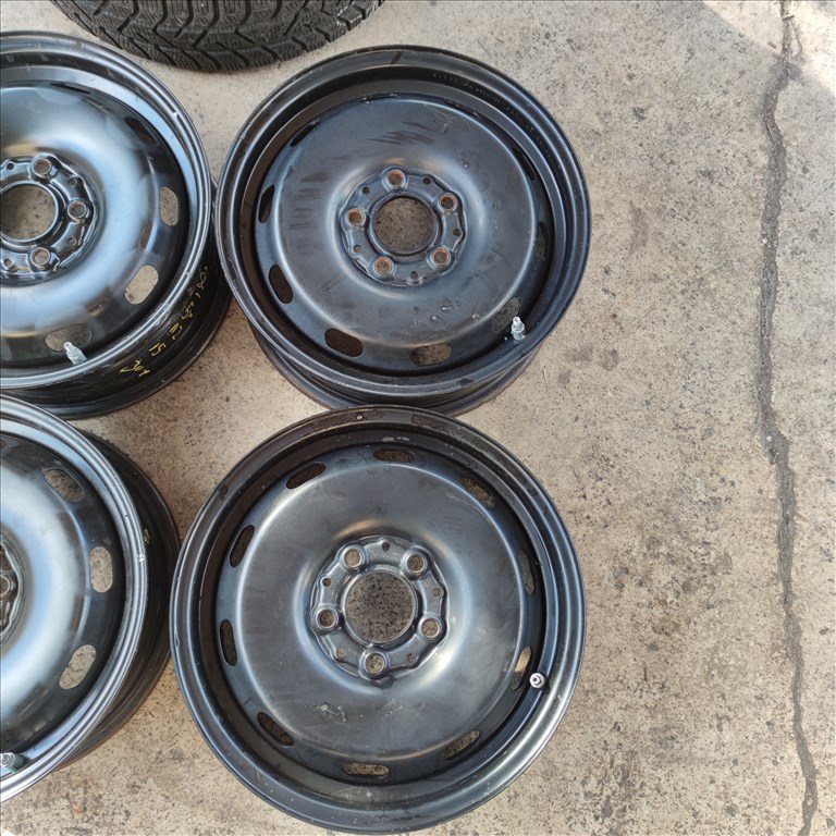 5x112 15 Gyári Mini lemezfelni Nyomásmérővel 30000ft a 4db/84/ 2. kép