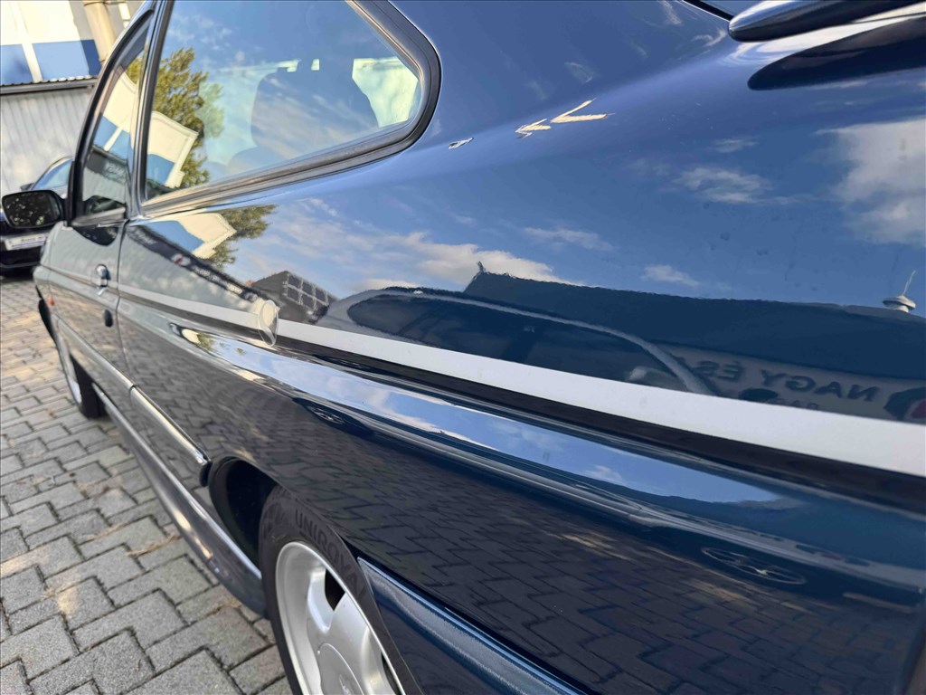 Eladó Ford Escort RS Cosworth (1993 cm³, 220 PS) 6. kép