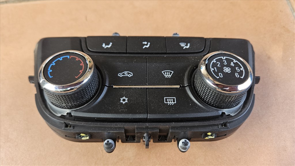 Opel Mokka Fűtéskapcsoló  13429876 1. kép