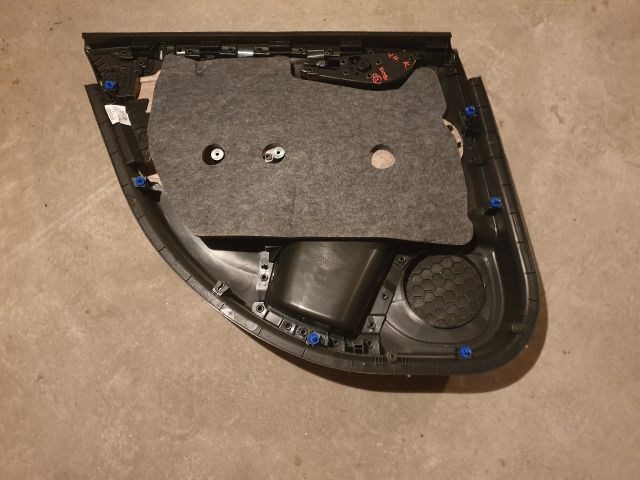 Opel Astra K Jobb hátsó ajtókárpit KOMBI 39118875 2. kép