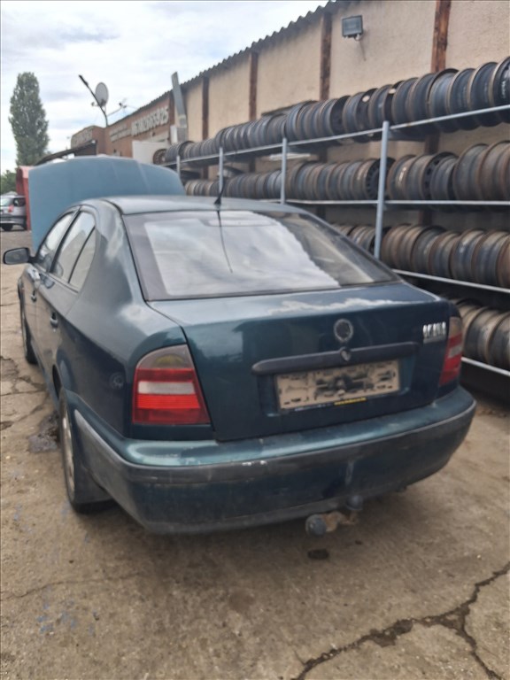 Skoda Octavia I bontásra egyben eladó 2. kép