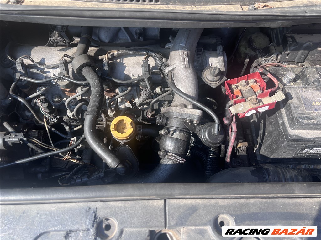 Renault Scénic II 1.9DCI bontott alkatrészei 4. kép