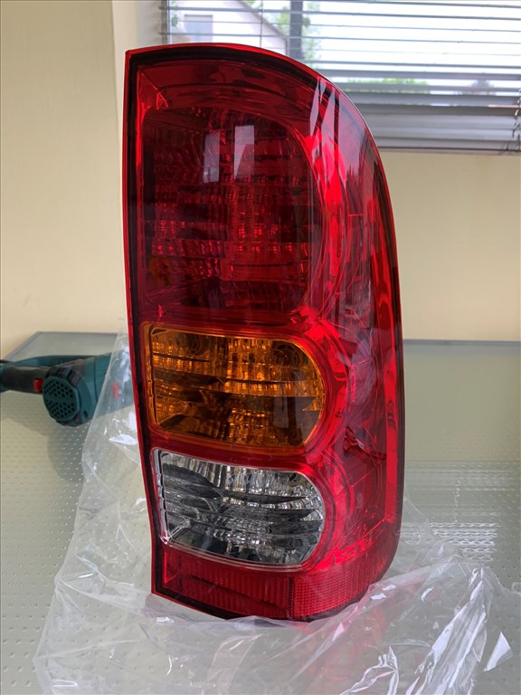 Toyota Hilux (AN10/AN20/AN30) ablakemelő kapcsoló  17. kép