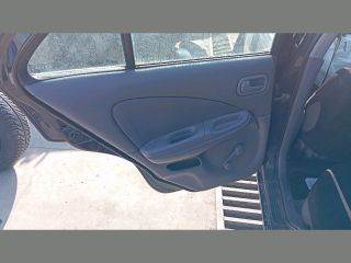 Nissan Almera II Bal hátsó Fejtámla *145880*