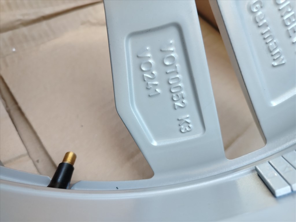  Volkswagen ID3 18" (gyári felni) alufelni 8. kép