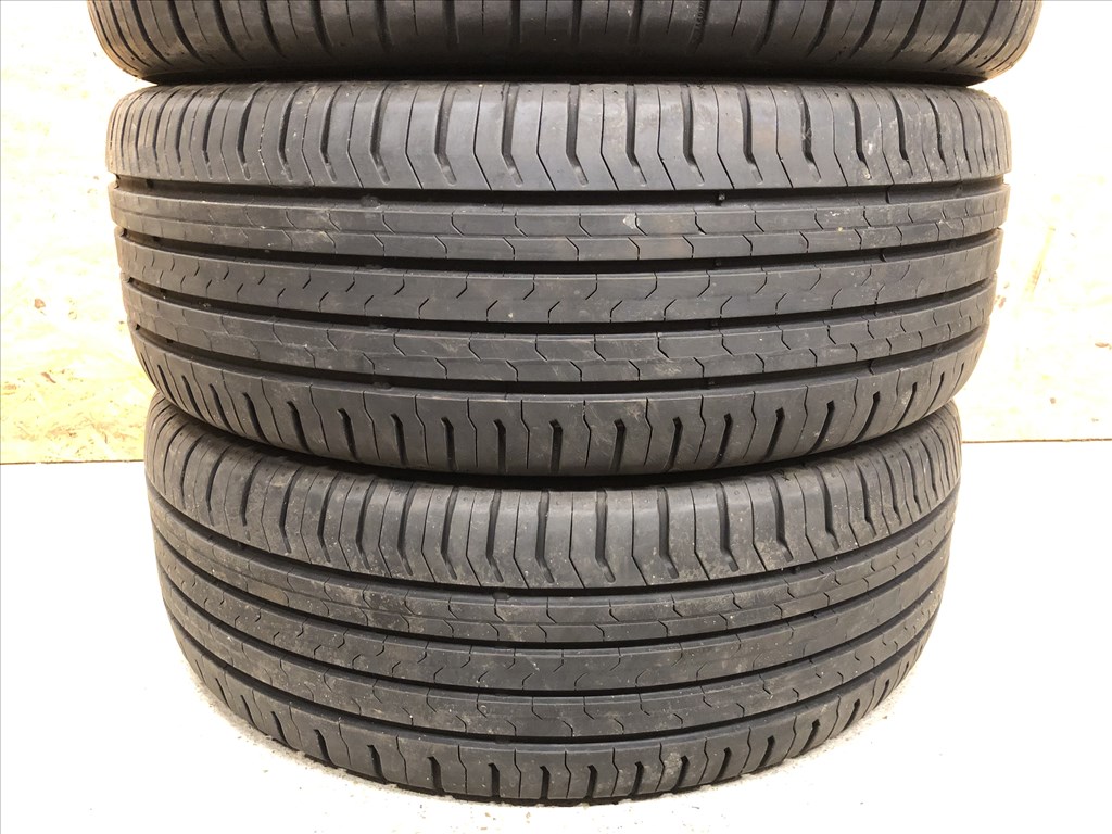  215/55/17 Continental nyári gumi jó állapotban 215 55 17 3. kép