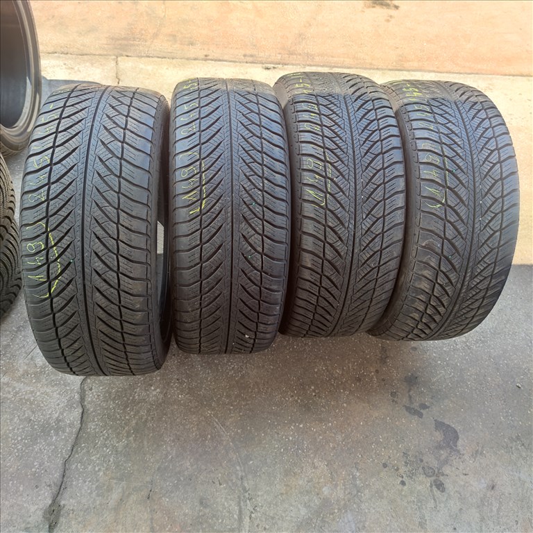 245/45 R18 Goodyear Defekttűrő téli gumi 90000ft a 4db/149/ 5. kép