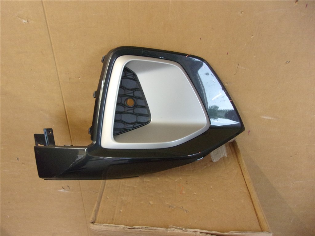 AUDI A3 8Y4 jobb első lökhárító betét 2024- 1. kép