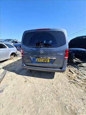 Mercedes Vito (3rd gen) (W447) bontott alkatrészei